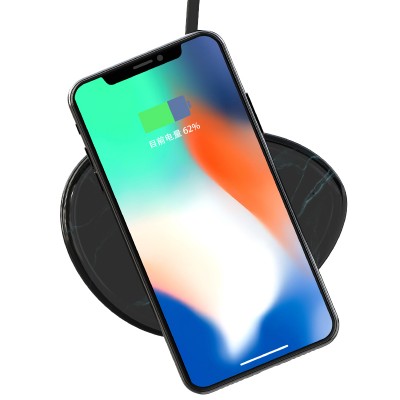 High Quality 5V /2A Fast Wireless Charging Pad 10W Qi Wireless Charger For Iphone Quick Round Wireless Charger